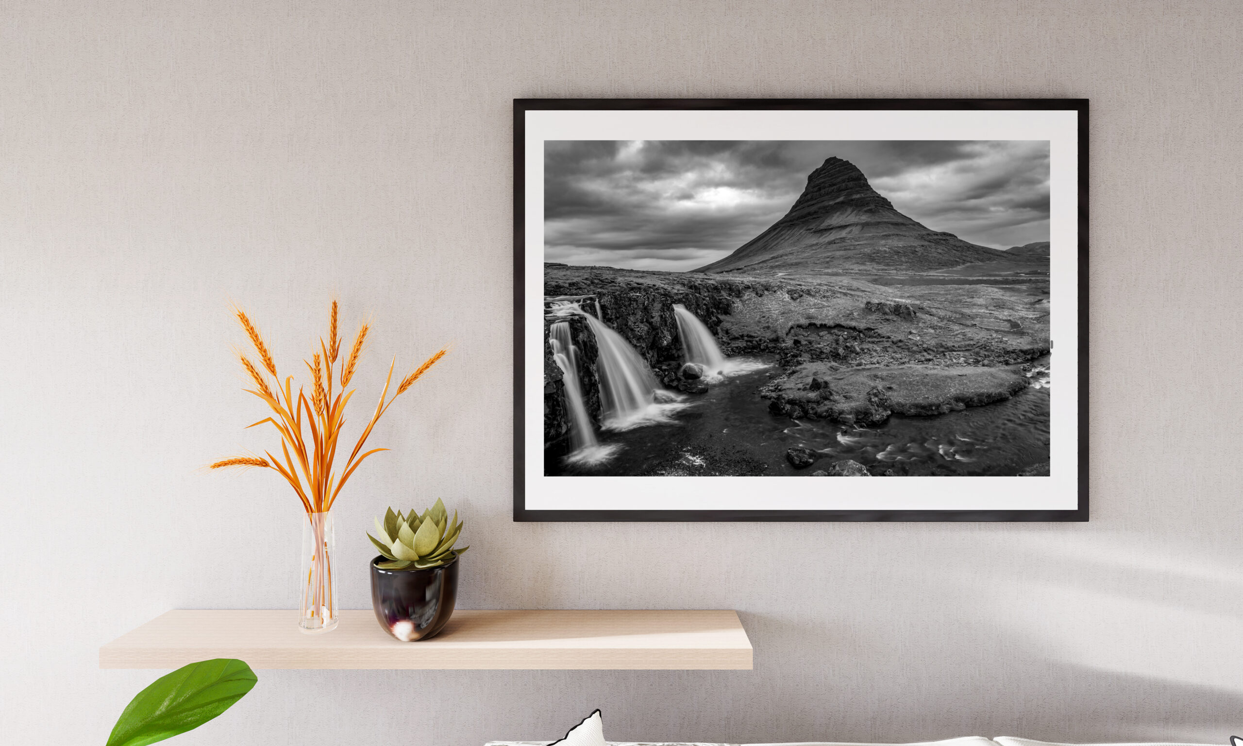Poster Frame in living room Psd Mockup